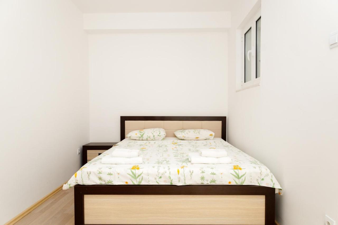 Apartments Apple Cat Montenegro Ko Бієла Екстер'єр фото