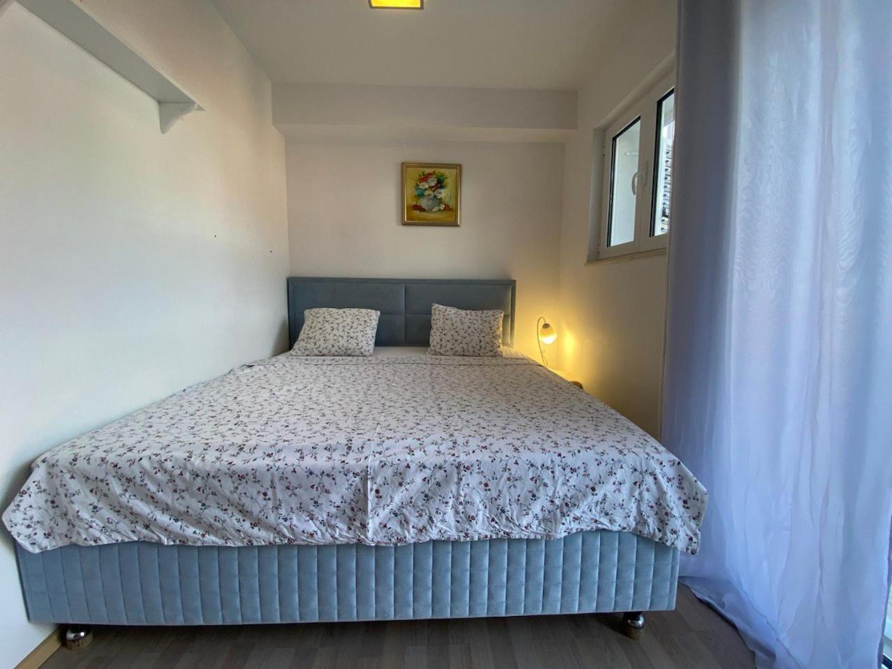 Apartments Apple Cat Montenegro Ko Бієла Екстер'єр фото