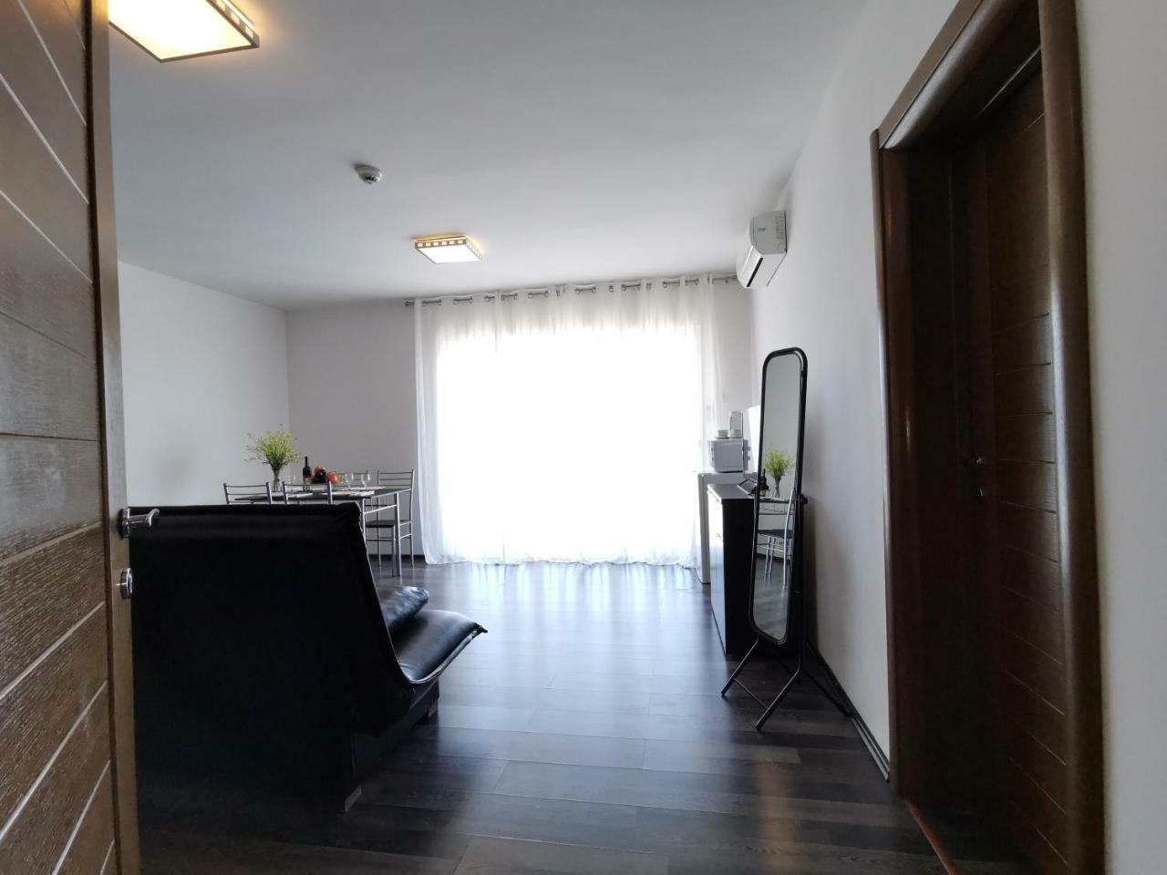 Apartments Apple Cat Montenegro Ko Бієла Екстер'єр фото